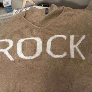 *EUC☀️Ventti Tan V-Neck ROCK Sweater